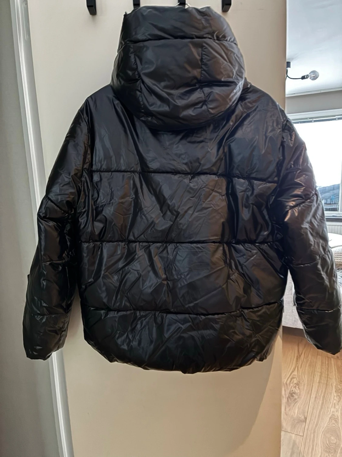 Svart pufferjacka från Vila - 1