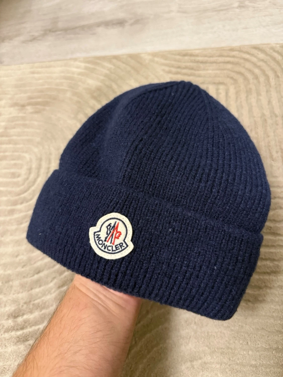 Marinblå Moncler mössa i ull - 2