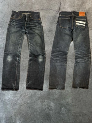 Momotaro jeans  - Tjena! Säljer ett par galet snygga Momotaro selvedge jeans. Jeansen är storlek 28 passar även 29 med tanke på längden. Bara att höra av sig vid frågor!