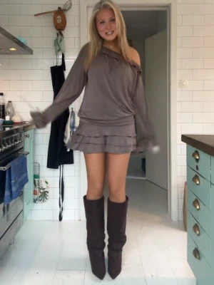 Kläning sett - sååå najs sett🥹🥹🩷🩷precis som nytt (skulle säga att de är mindre i storlek!)