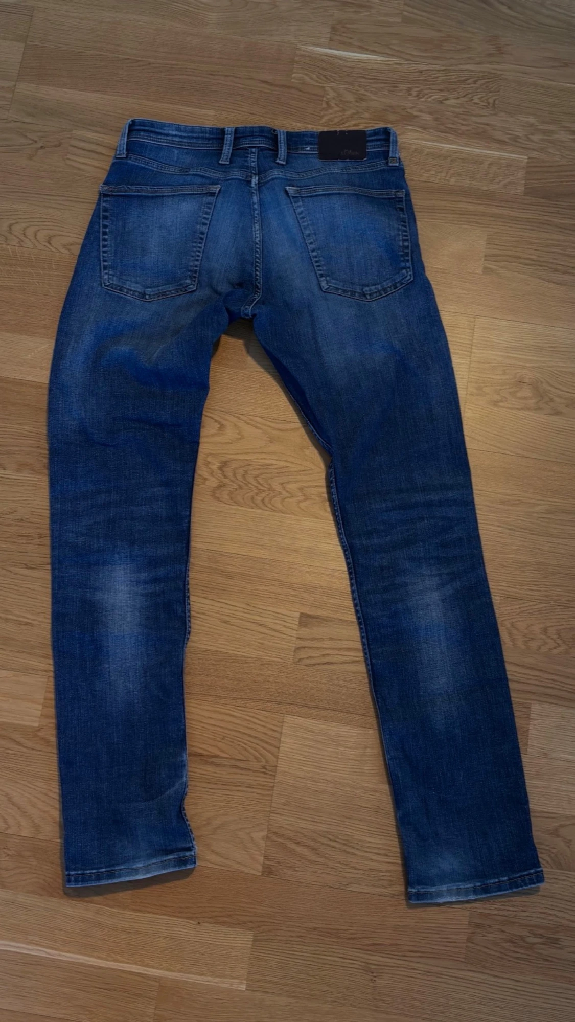 Blå slim fit jeans från S.Oliver - 1