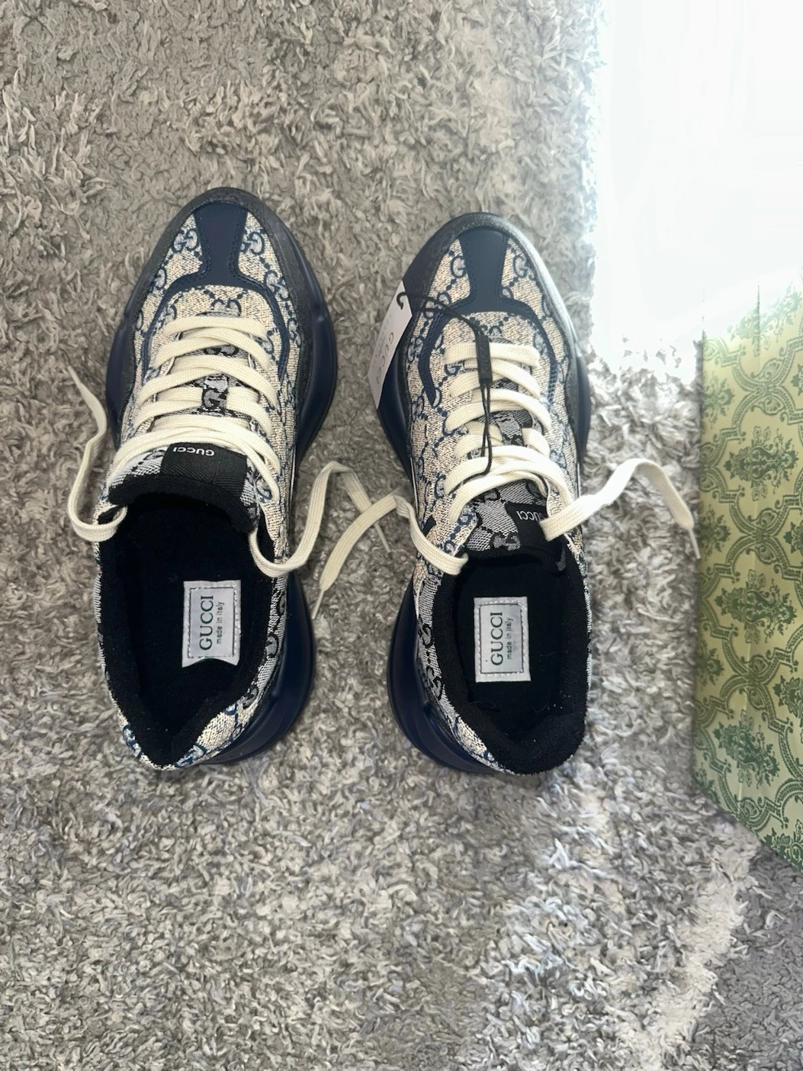Gucci sneakers med blå GG-mönster - 3