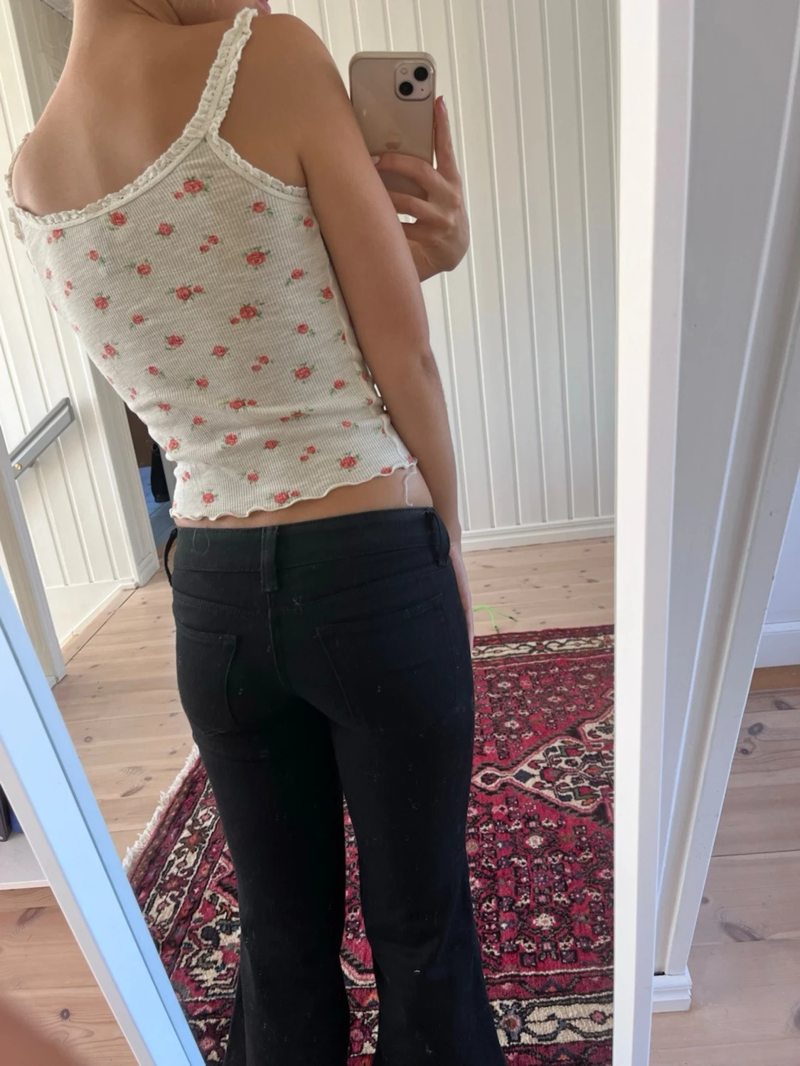 Vit blommig ribbad linnetopp från HM - 2