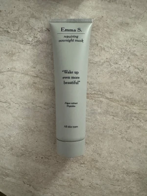 Emma S overnight ansiktsmask - Passade inte min hudtyp, använd en gång. Köpt på Åhléns för 379kr. 