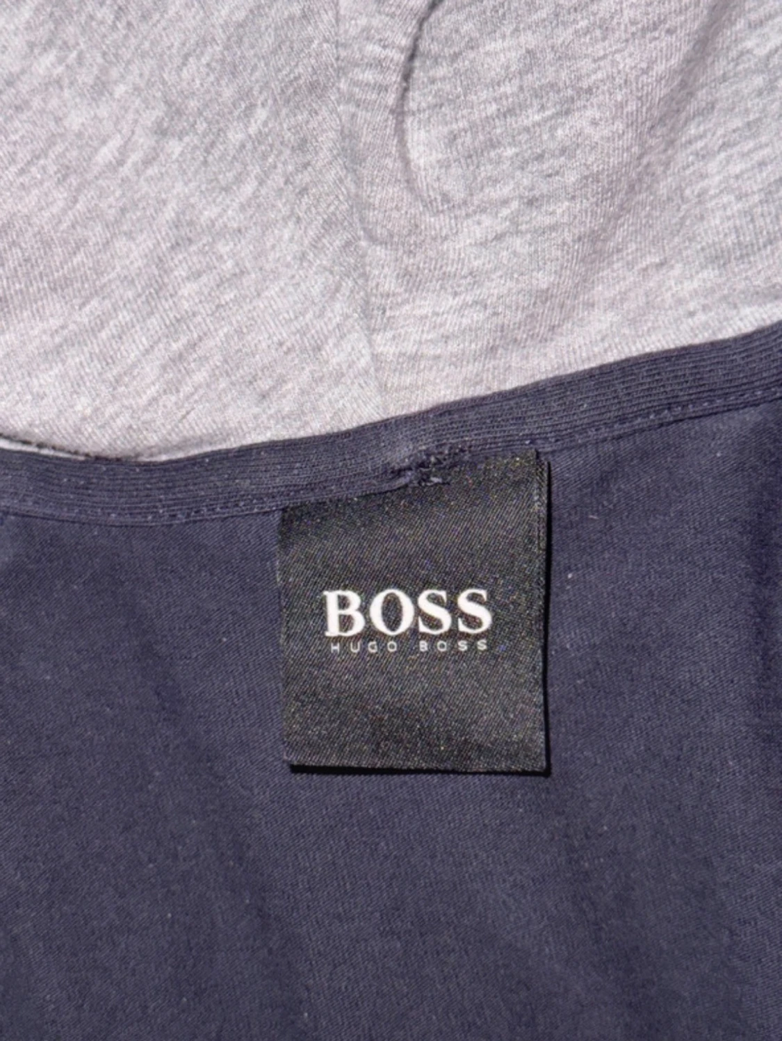 Mörkblå hoodie från Hugo Boss - 2