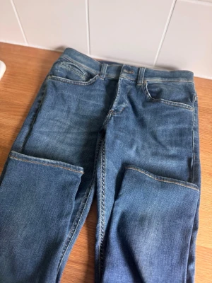 Dondup storlek 32 - Dondup Jeans Storlek 32