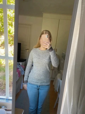Stickad tröja - Stickad tröja ifrån Levete. Mycket bra skick. 