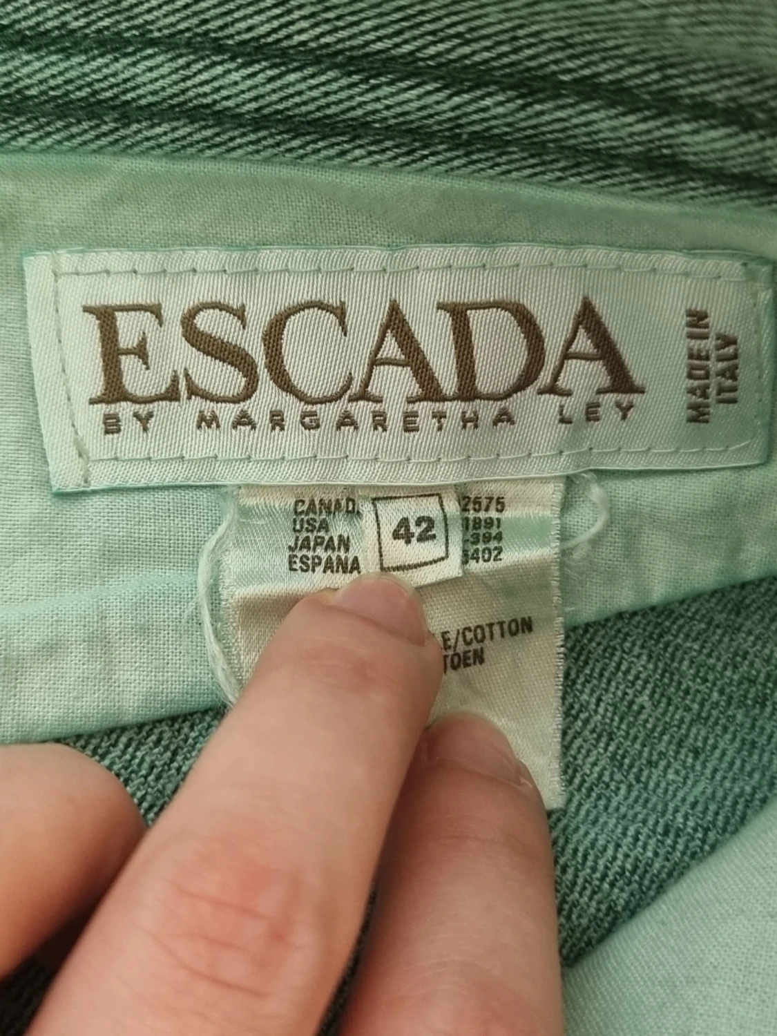 Grön jeansjacka från Escada - 4