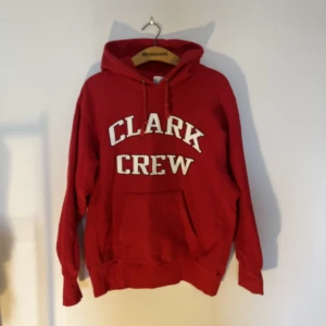 Champion Hoodie - Snygg Röd vintage Champion hoodie i ett gott sckick 