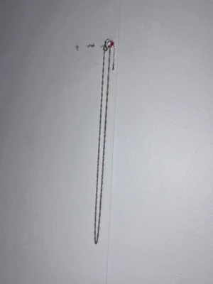 Halsband ifrån glitter  - Använt fåtal gånger