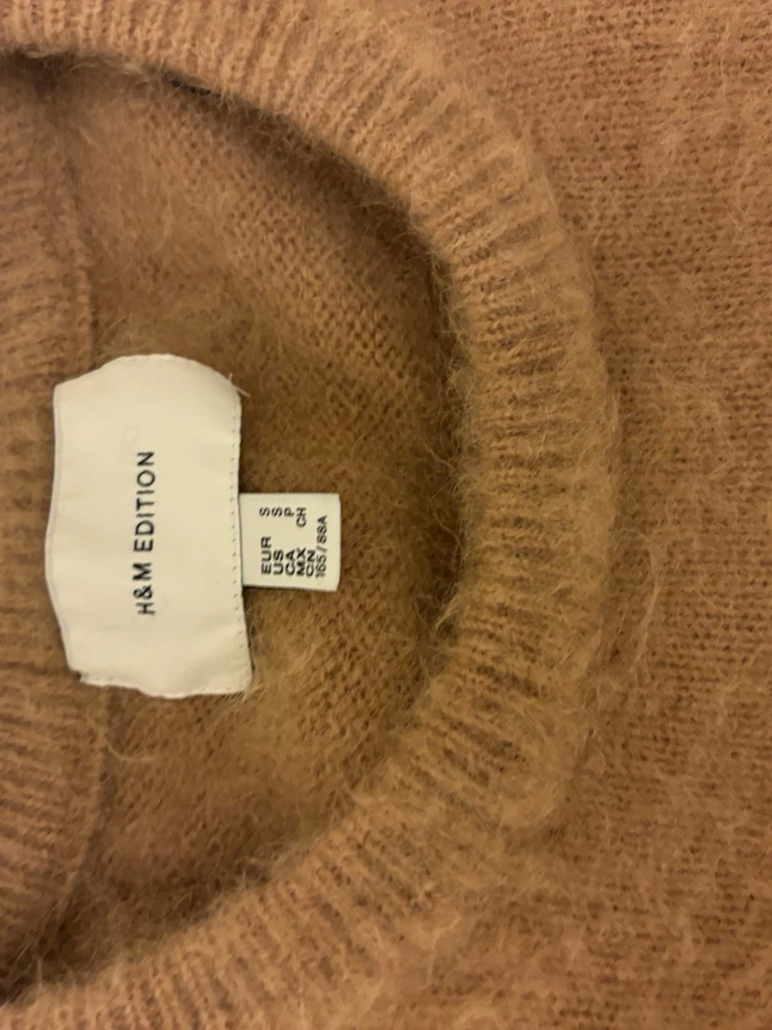 Beige fluffig stickad tröja H&M - 1