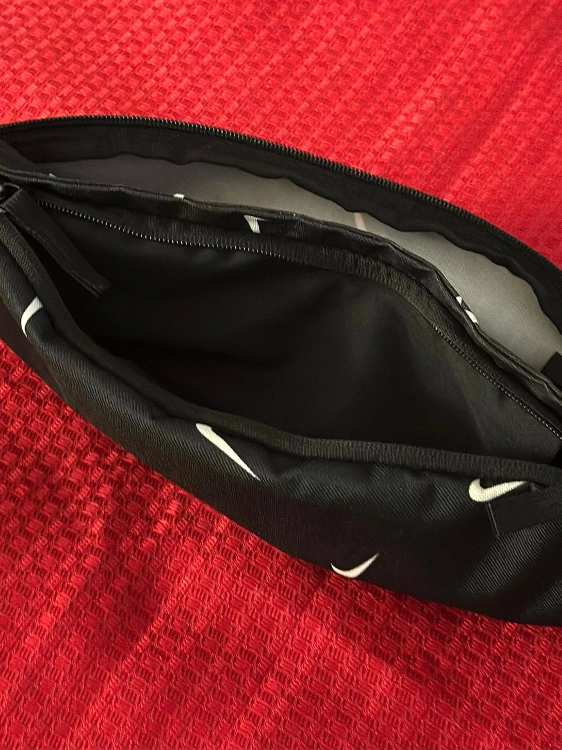 Svart magväska från Nike - 3