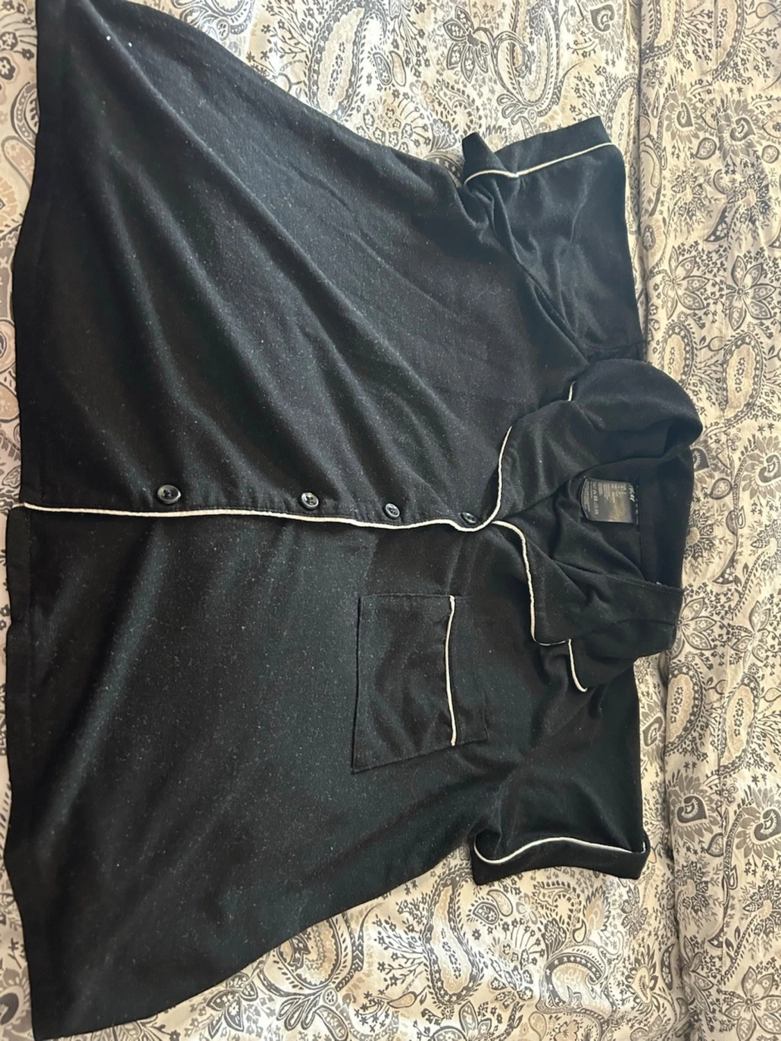 Svart pyjamasset med vita detaljer - 3