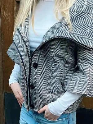 Gråvit kappa  - Köpt från lalia label uf, knappt använd. 