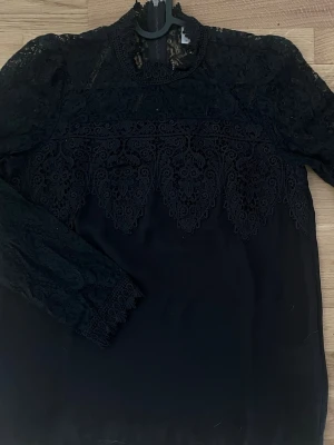 Fest Topp - Storlek M. Fint Skick. Märke Culture.