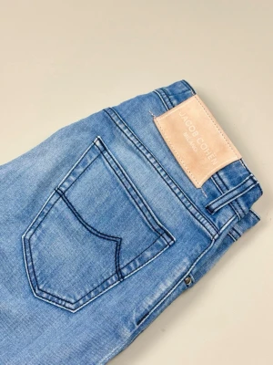 Jacob Cohën Scott Jeans - Jacob Cohën Scott Jeans | Modell: Scott | Skick: Mycket fint | Nypris: 5500+ kr | Storlek: W29 | Hör av dig vid minsta fundering eller fråga 📦