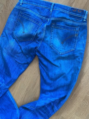 Ljusblå dondup jeans - Ljusblå dondup jeans storlek 35, george modell