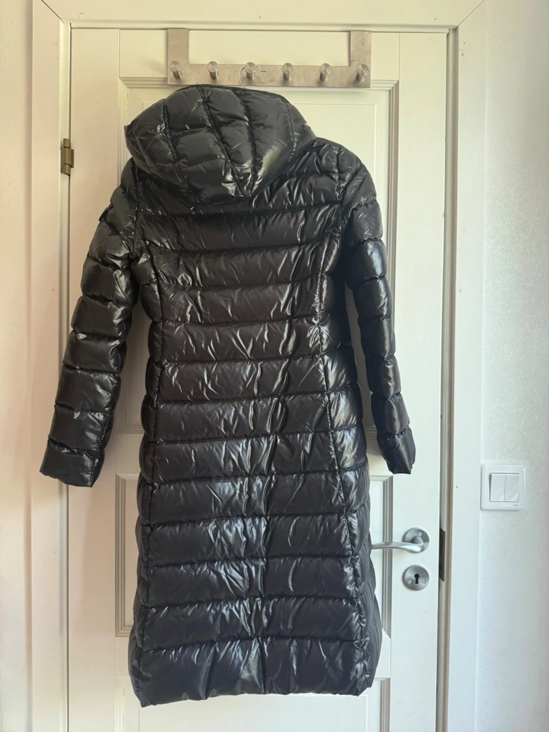 Svart lång dunjacka från Moncler - 6