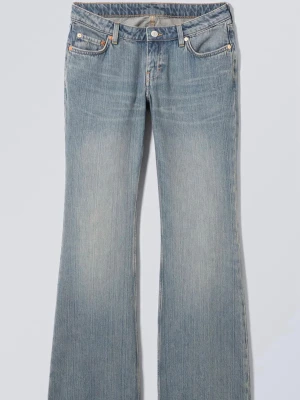 Ljusblå bootcut jeans från Weekday - Nova Low Slim bootcut Jeans 29/32