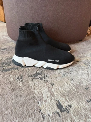 Balenciaga speed storlek 42 - Balenciaga speed finns äkthetsbevis 