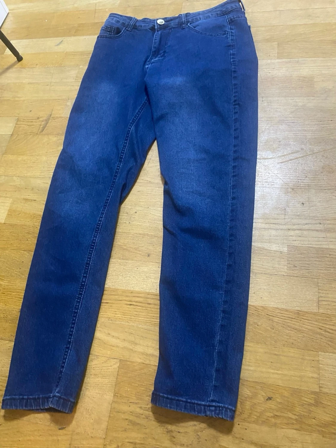 Blå raka jeans med klassisk passform - 2