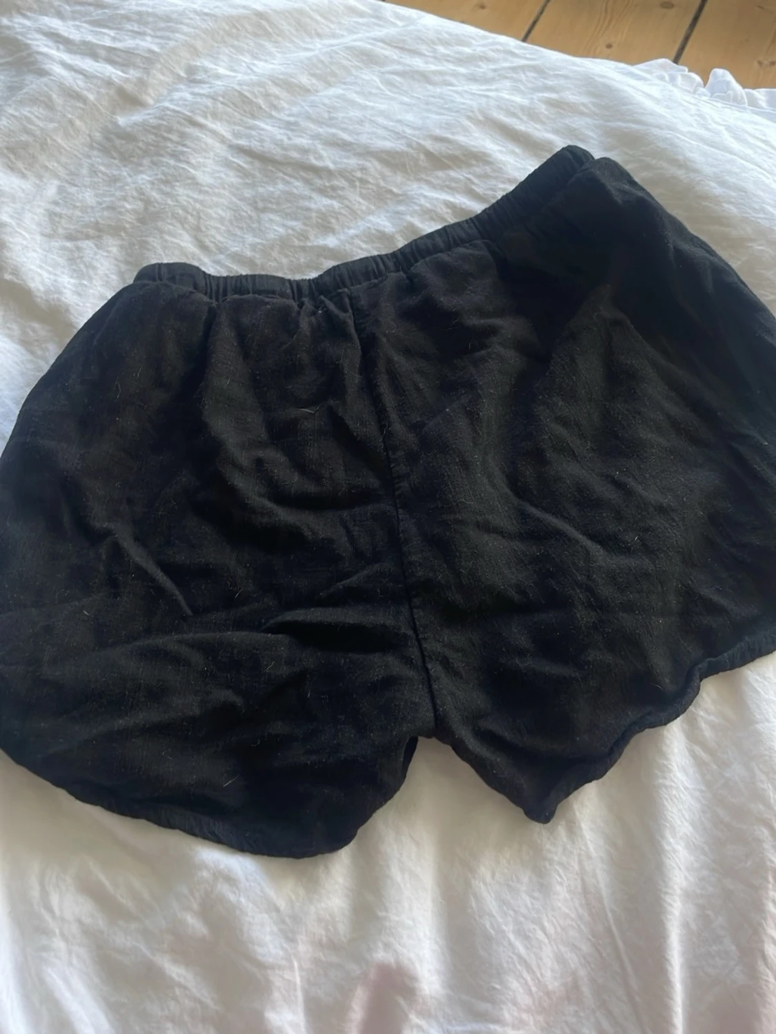 Svarta shorts från FB Sister - 2