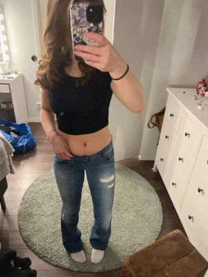 T-shirt  - Säljer denna jätte bekväma T-shirt från Zara i storlek s. Jätte skönt material och fin passform. Säljer då den inte kommer till användning.