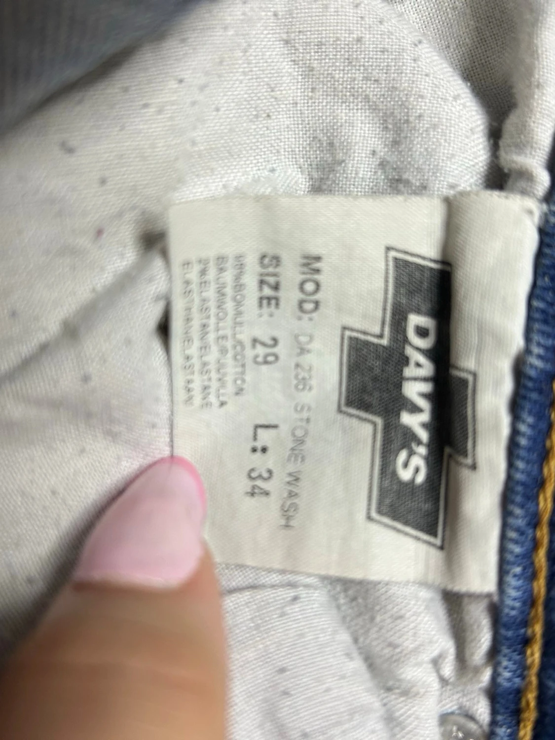Blå raka jeans med tvättade detaljer - 2
