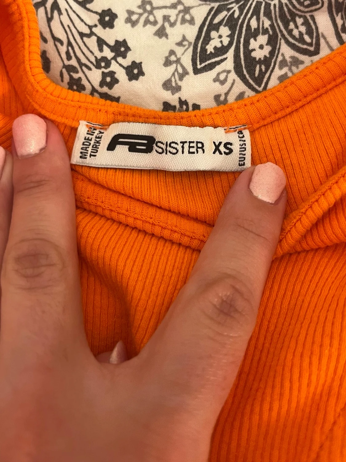 Orange ribbad topp  - 1