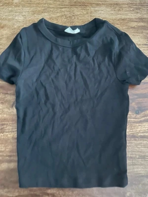 Svart tshirt - Aldrig använd