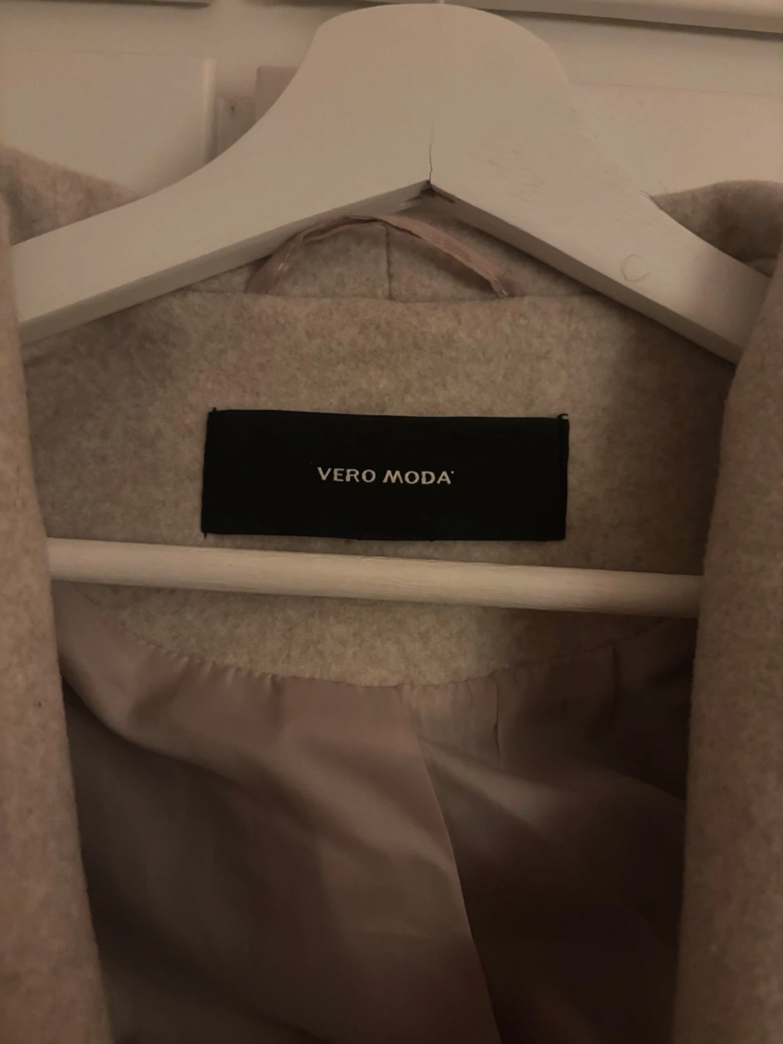 Beige kappa från veromoda  - 3