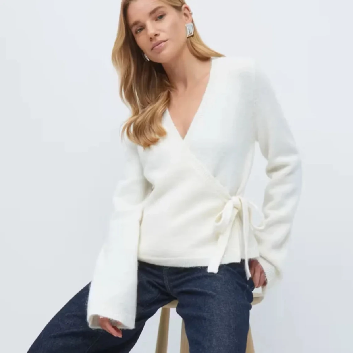 Vit omlott kofta med knyt - 1