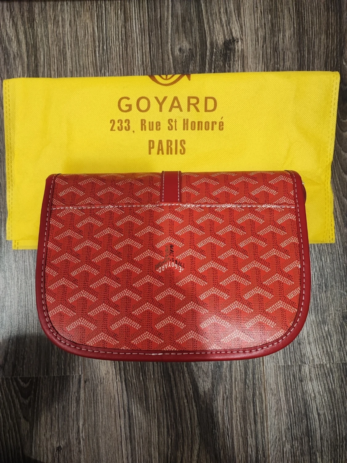 Röd axelremsväska  - 1