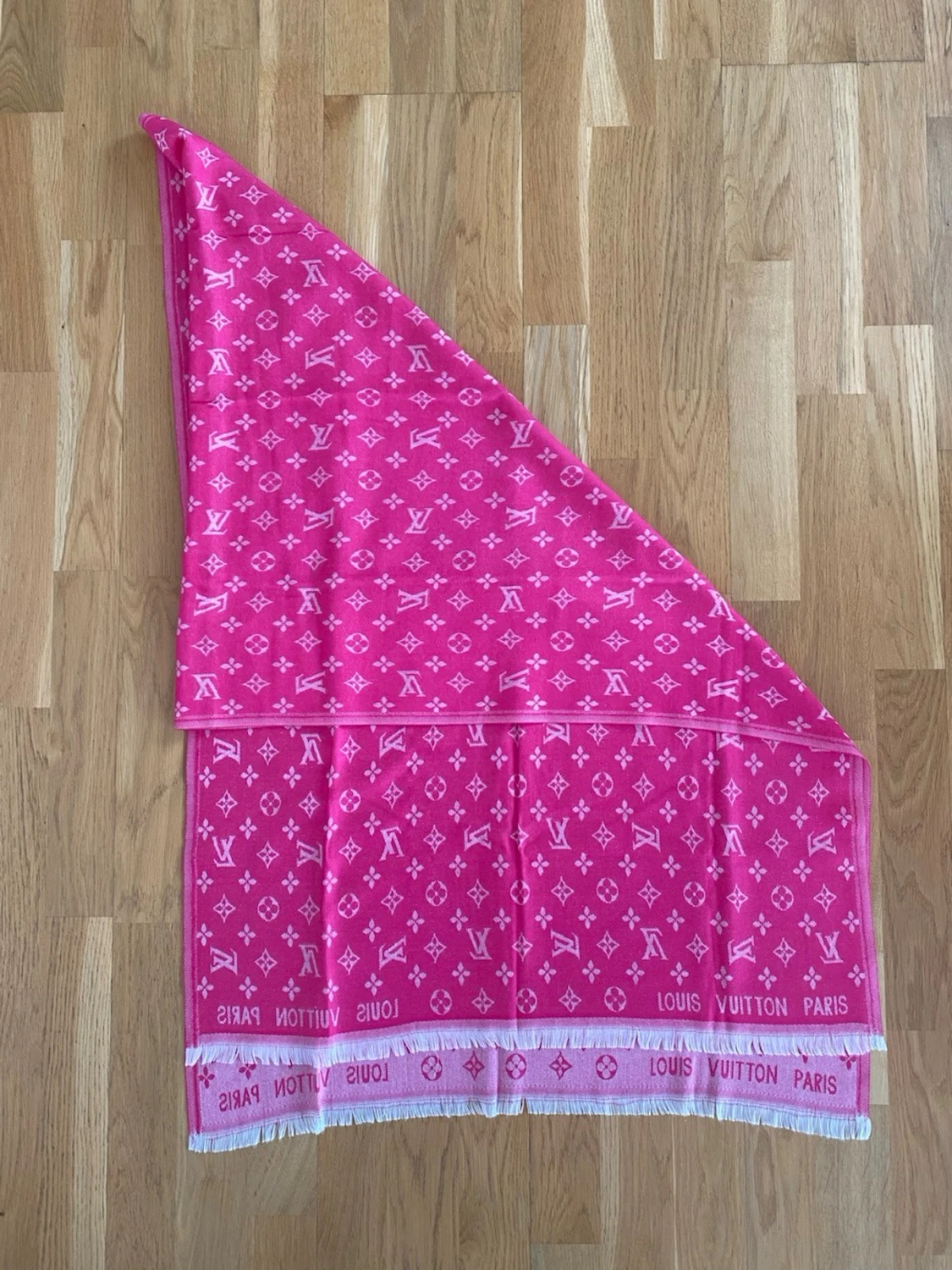 Rosa  Vuitton halsduk med logga - 2