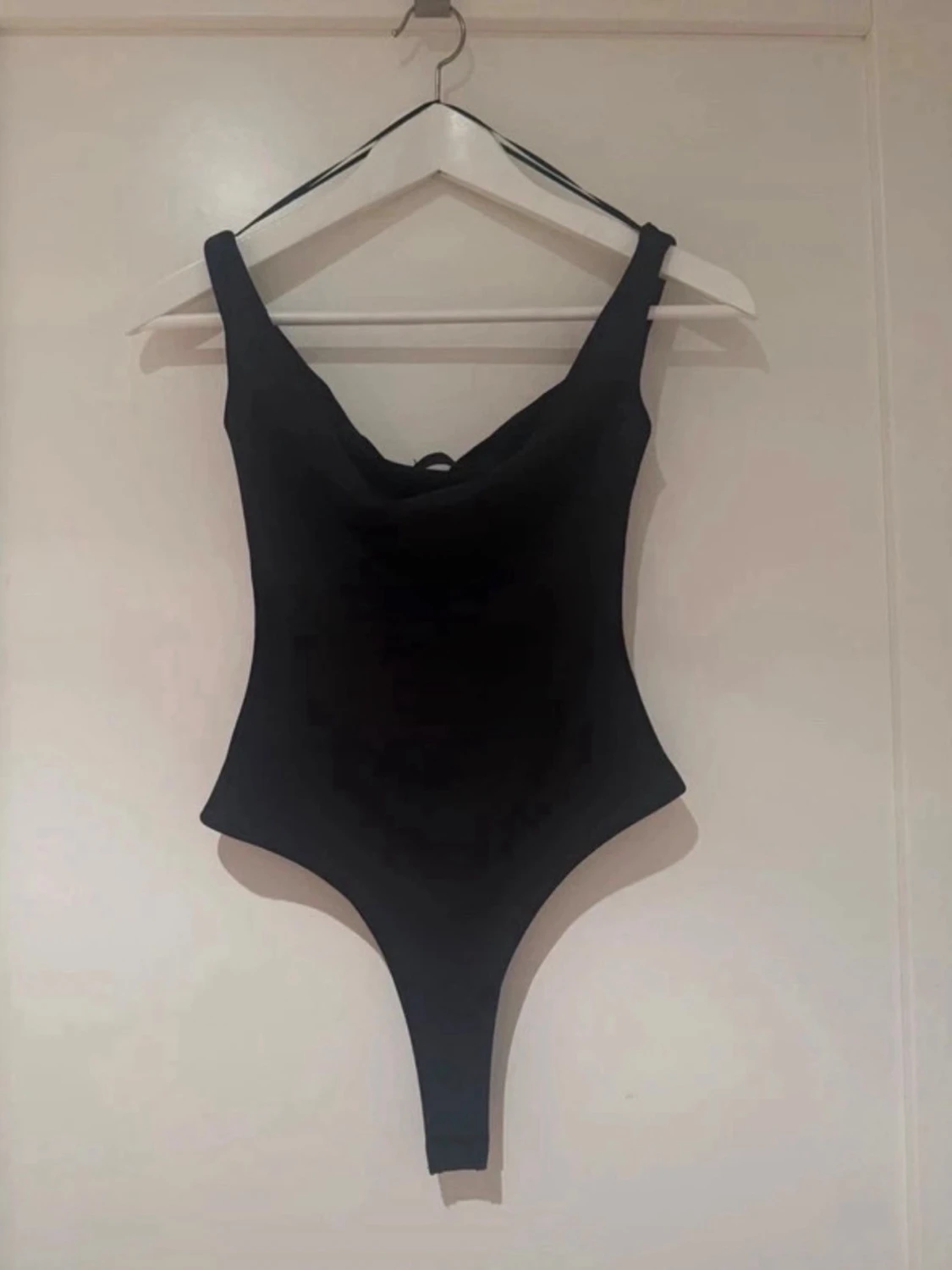 Svart body  - 1