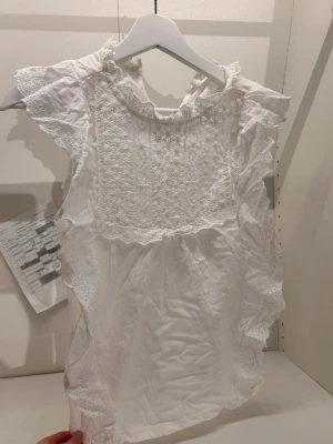 Blus från Mango - Söt blus från Mango i storlek XXS❣️