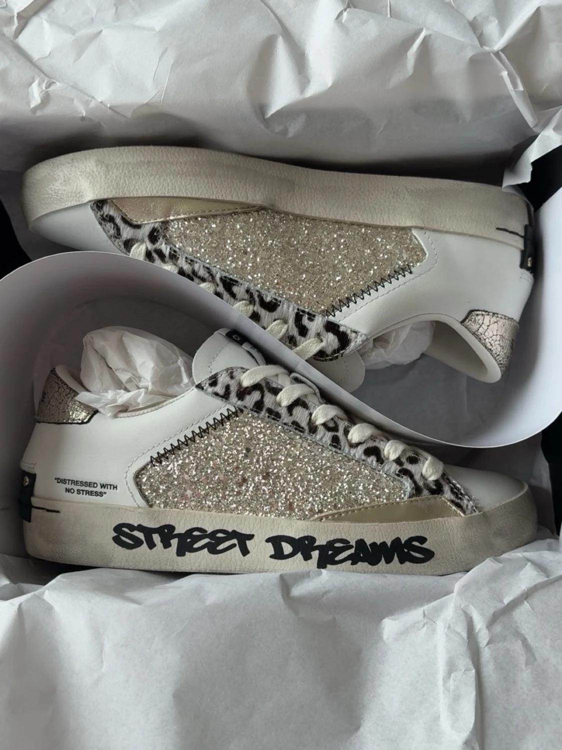 Glittriga sneakers från Crime London - 4