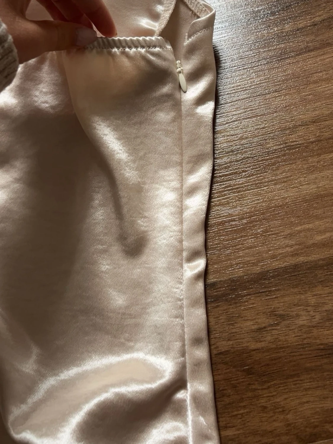 Champagnefärgad satin linnetopp - 1