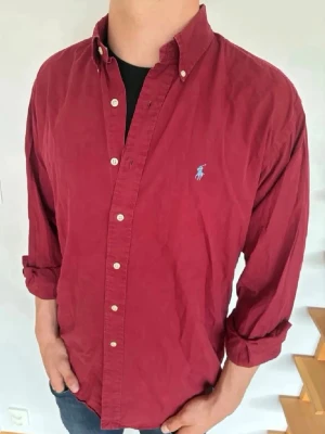 Ralph Lauren skjorta  - Ralph lauren skjorta herr| pris:349kr| skick:9,8/10| Storlek:M| Hör av dig vid minsta lilla fundering eller fråga| 