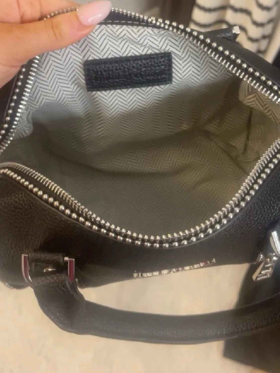 Svart handväska från zadig & voltaire - 2
