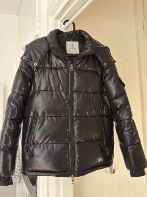 Moncler Maya  - Moncler Maya XS-S