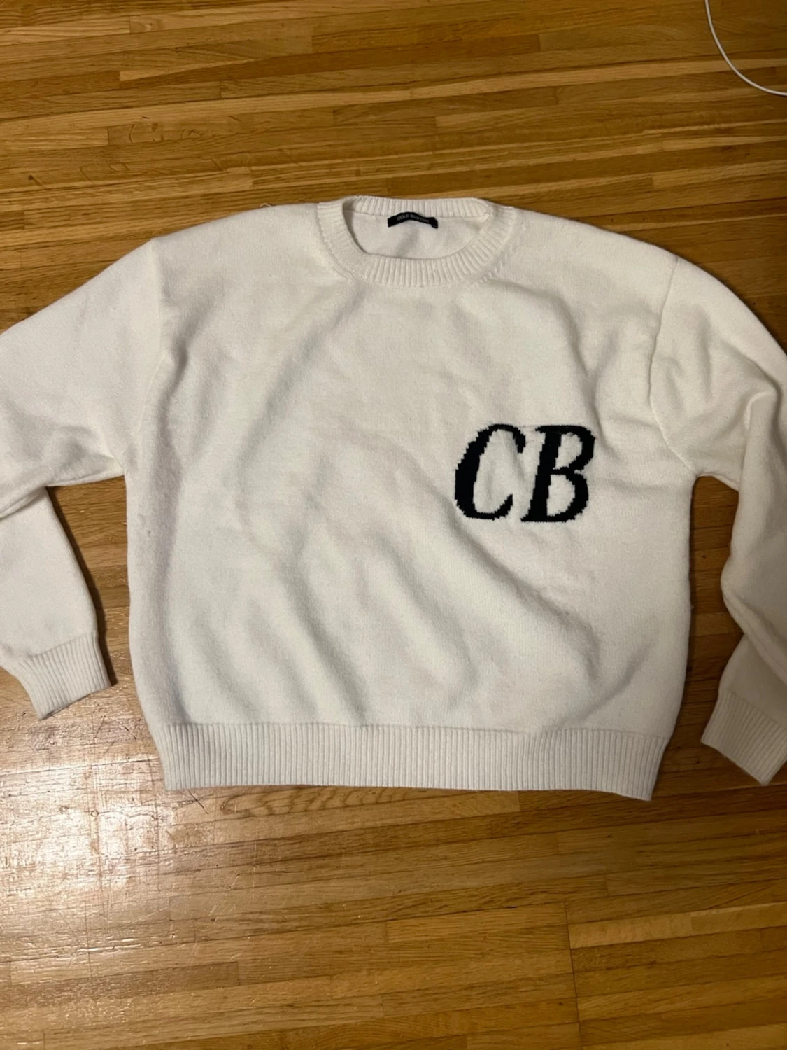 Vit stickad tröja Cole Buxton