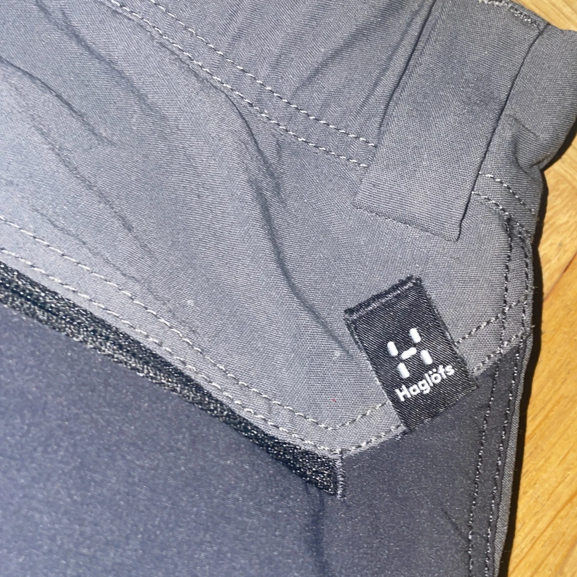 Svarta byxor från Haglöfs - 3