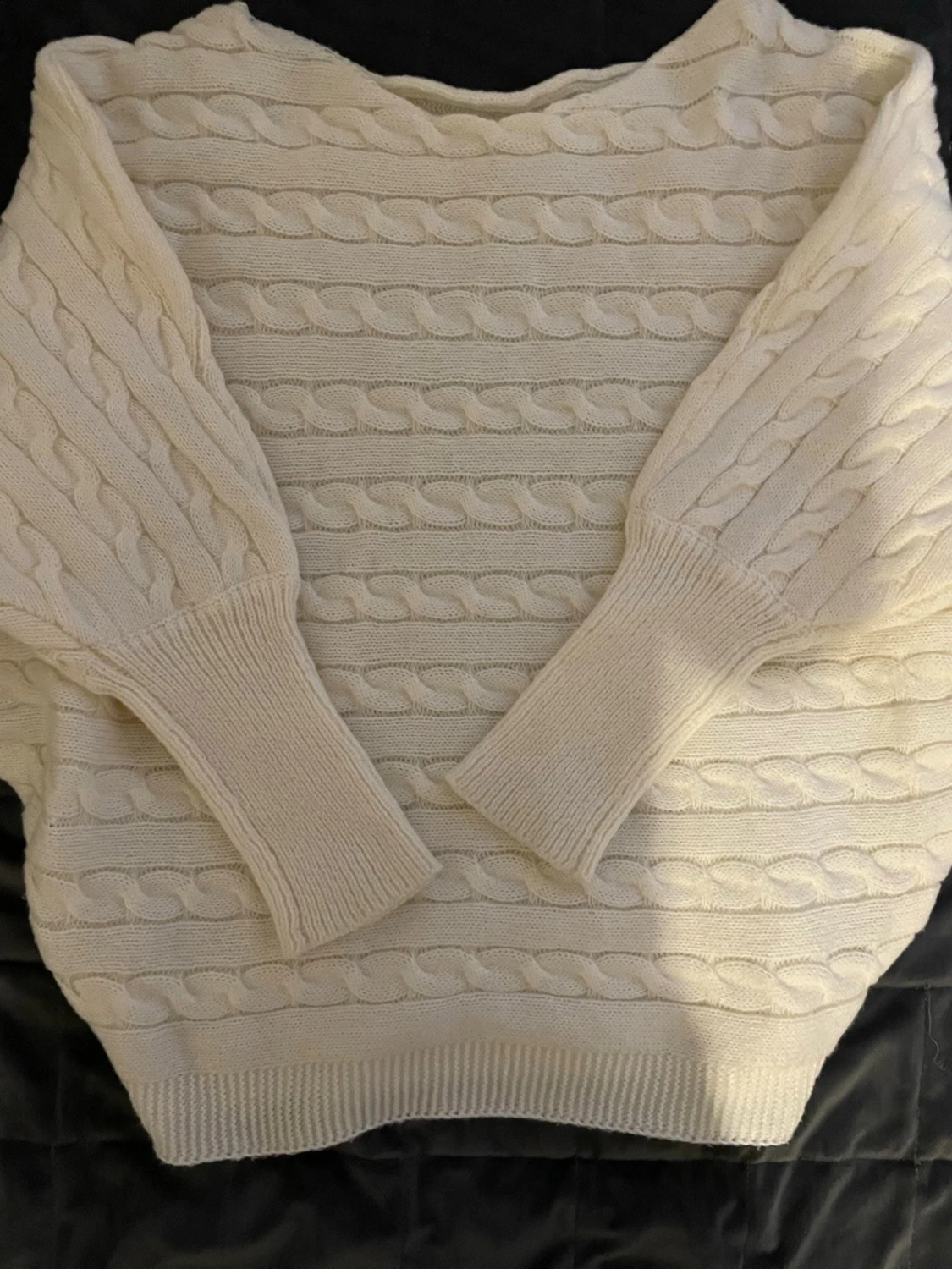 Beige stickad tröja