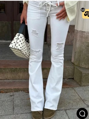 Jättesnygga jeans - De är i toppen skick i storlek S (14+) men passar även mig som är 16🩷