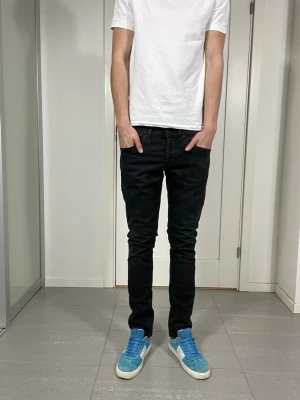 Dondup George Jeans  - Säljer nu dessa Dondup George Jeans, skriv för fler bilder/frågor🙌🏼