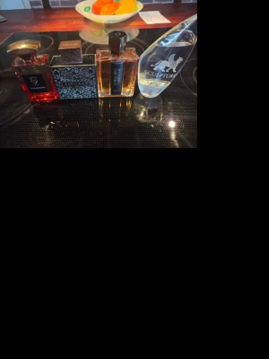 3 olika parfymer mixade märken -  100 Rayhan Terra full 100ml sculpture 95% 125ml Aimez Moi Comme Je Suis Caron full ej boxar