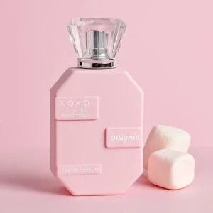 ✨ Insignia XOXO – Sugar Kiss Marshmallow - En söt och mjuk doft med marshmallow-känsla 🍬 Perfekt för dig som gillar feminina, varma och lite lekfulla parfymer. 💗 Lätt att bära – passar både vardag & kväll 🍭 Söt och krämig ton ✨ Fin och elegant flaska #parfym #sweet #marshmallow #insignia #plick