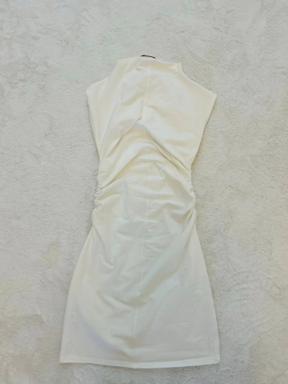 Ny Snygg Vit ärmlös kortklänning från Meshki - 1