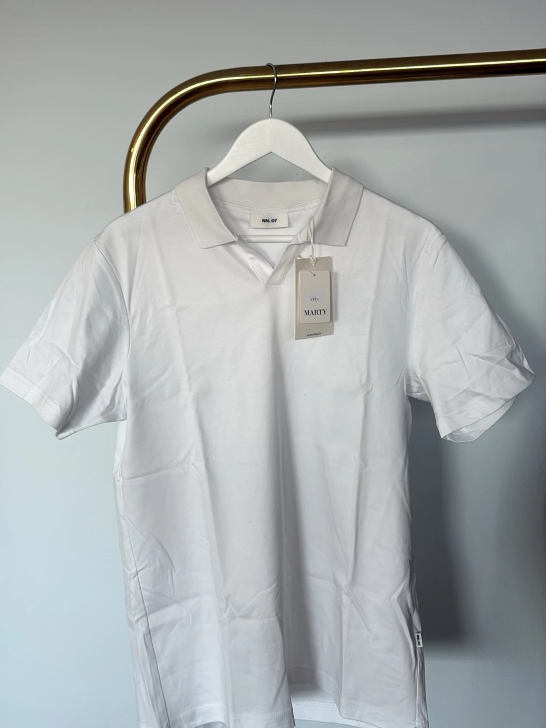 Vit piké från NN.07